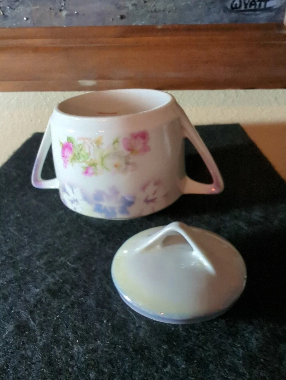 Vintage Leuchtenburg Germany Porcelain Luster Sugar Bowl With Handles & Lid 1937